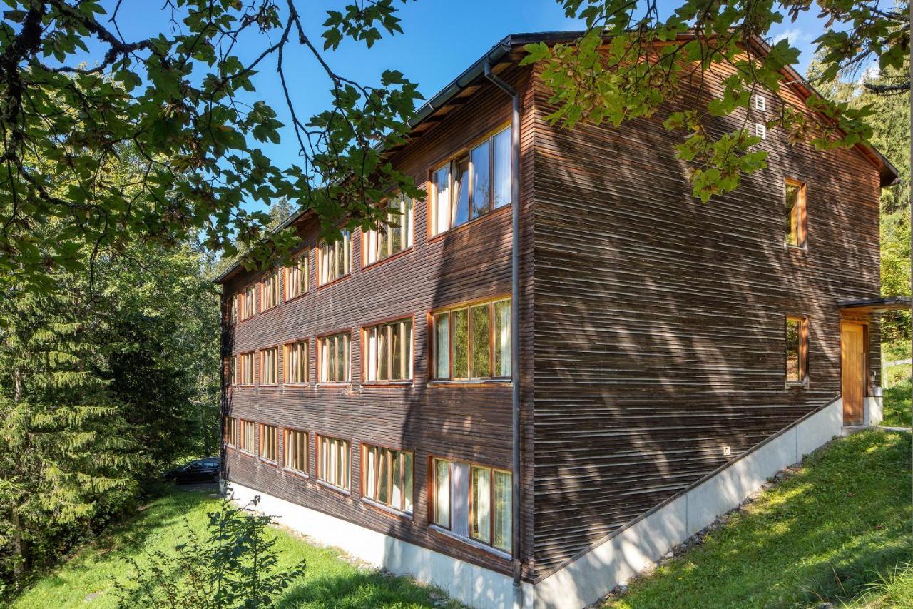 Youth Auberge de jeunesse *